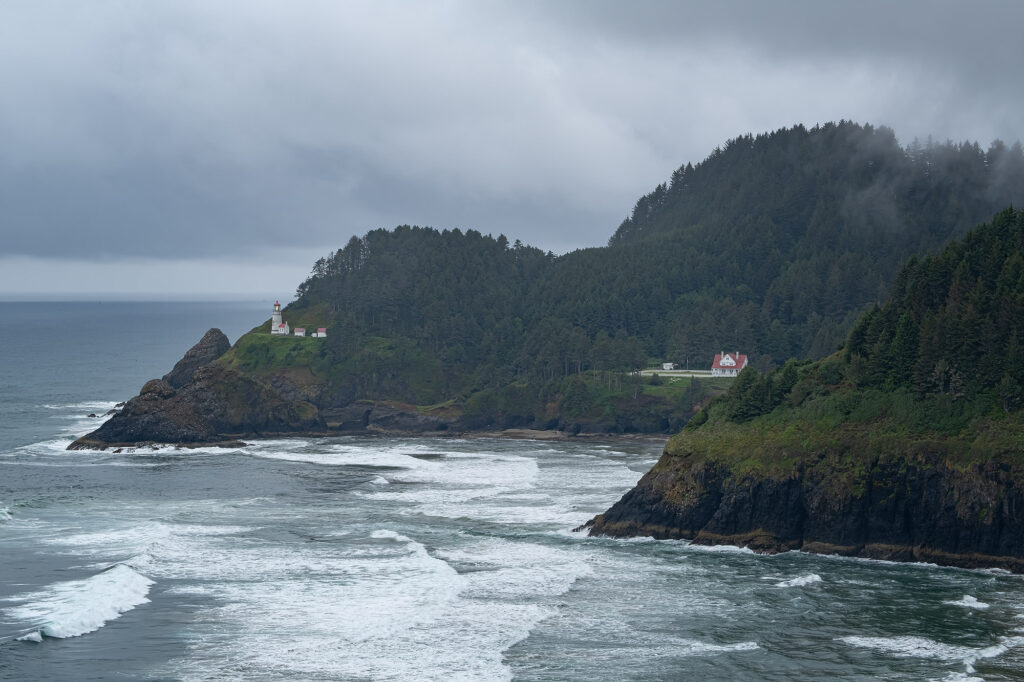 lighthouse, Oregon coast, ocean, waves, beach
