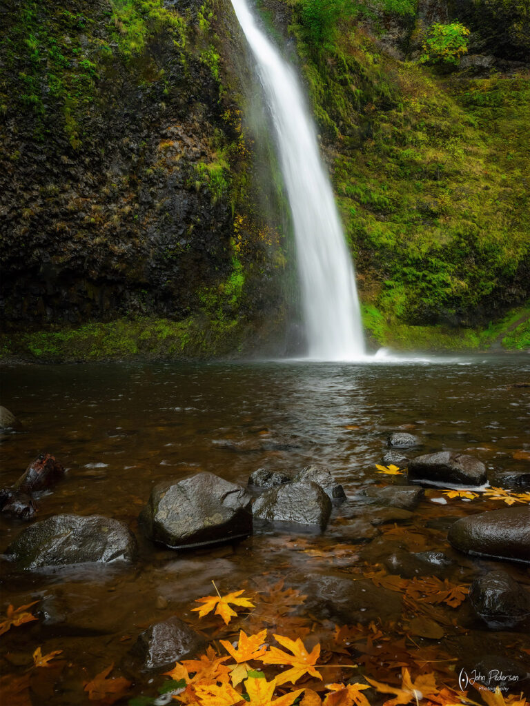 Horsetail waterfall in columbia river gorge oregon