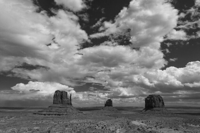 Desert scene in Monument Valley Hunts Mesa