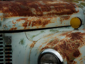 Photograph of rusting old truck in Washington