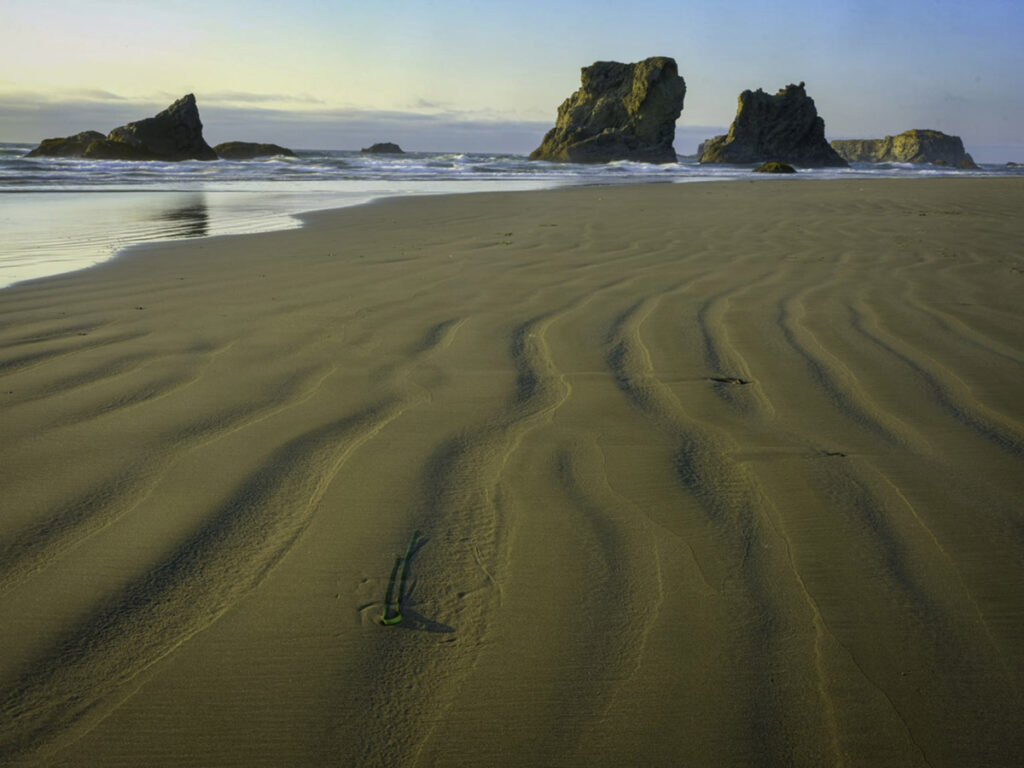 Sunset along the oregon coast at Bandon